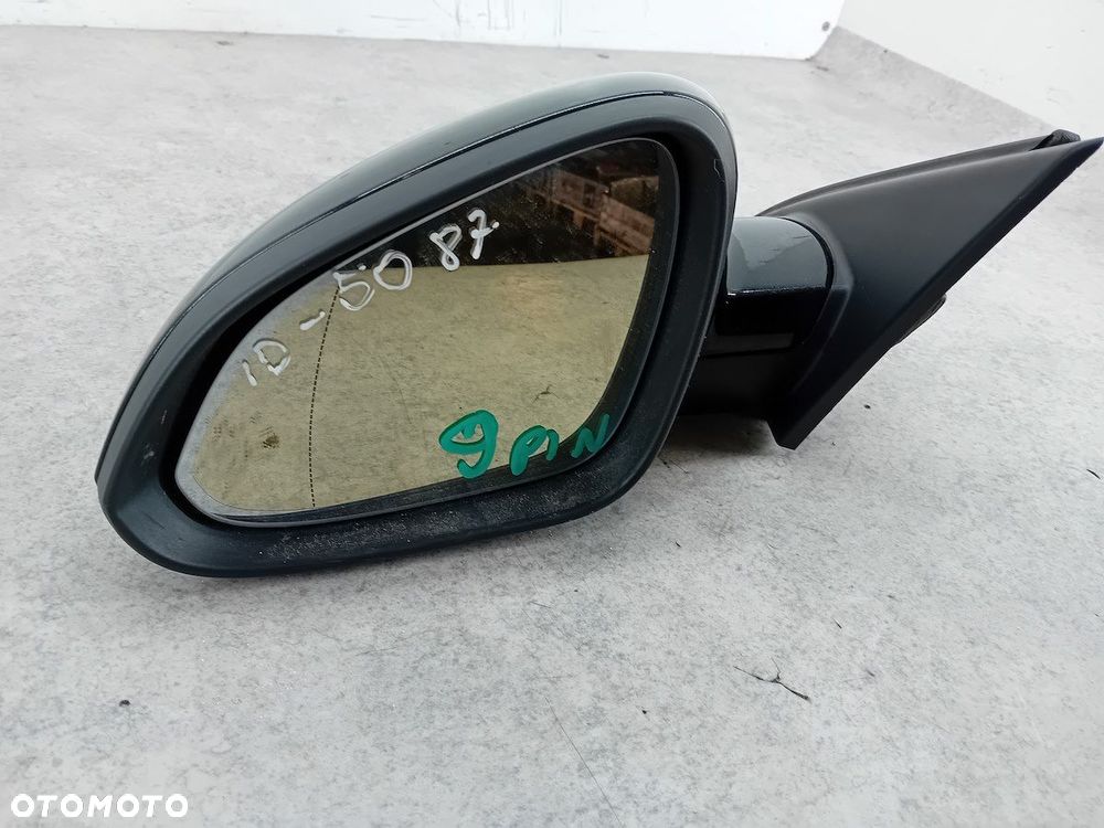 LUSTERKO LEWE OPEL INSIGNIA A 13320192  13329082 547505 - 11