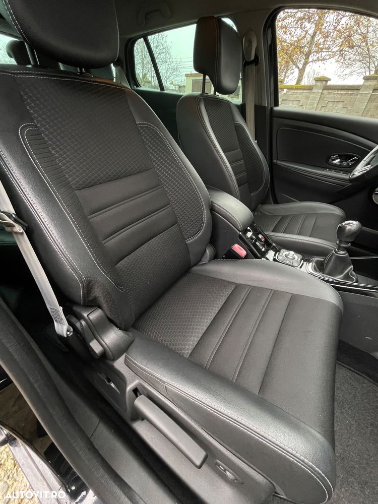 Renault Megane ENERGY dCi 130 Start & Stop Bose Edition - 10