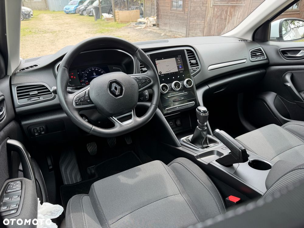 Renault Megane 1.3 TCe Evolution - 18