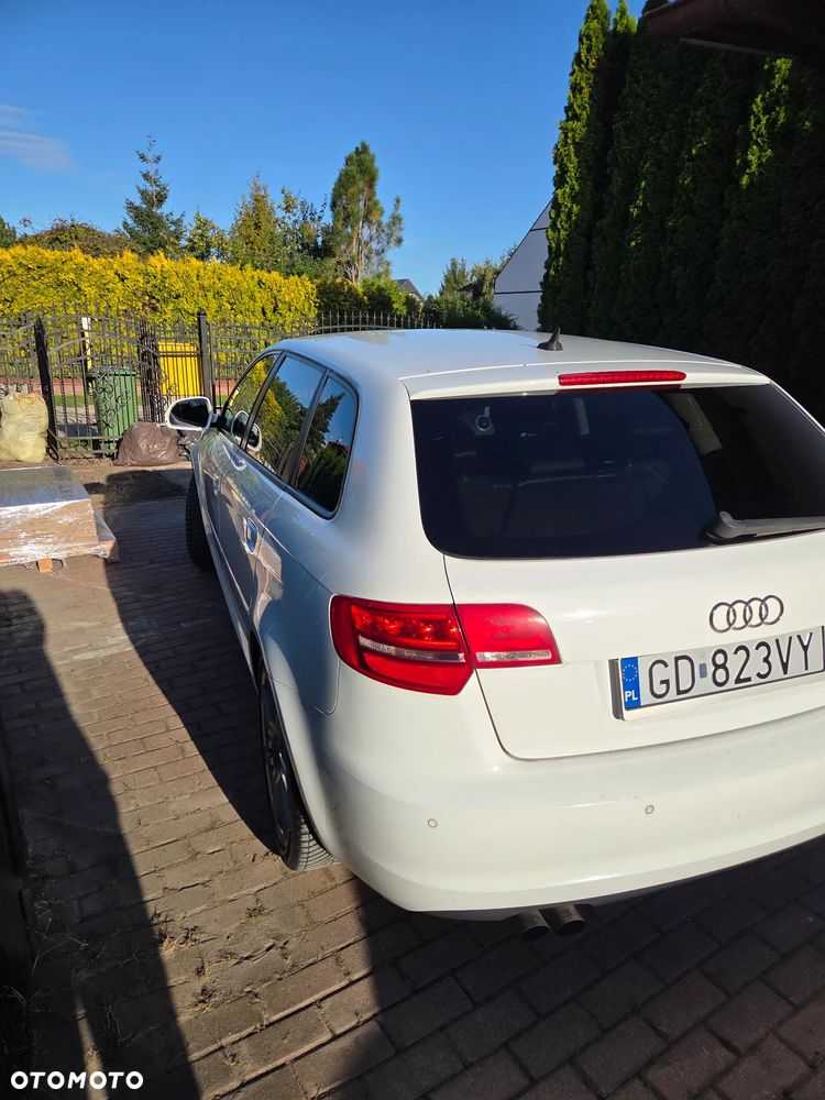 Audi A3 Sportback 1.8 TFSI Ambition - 4