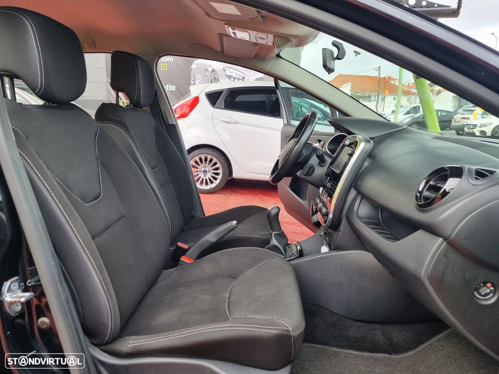 Renault Clio Sport Tourer 0.9 TCE Limited - 19