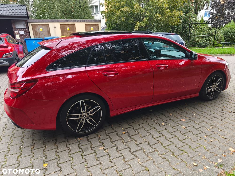 Mercedes-Benz CLA 180 7G-DCT AMG Line - 24
