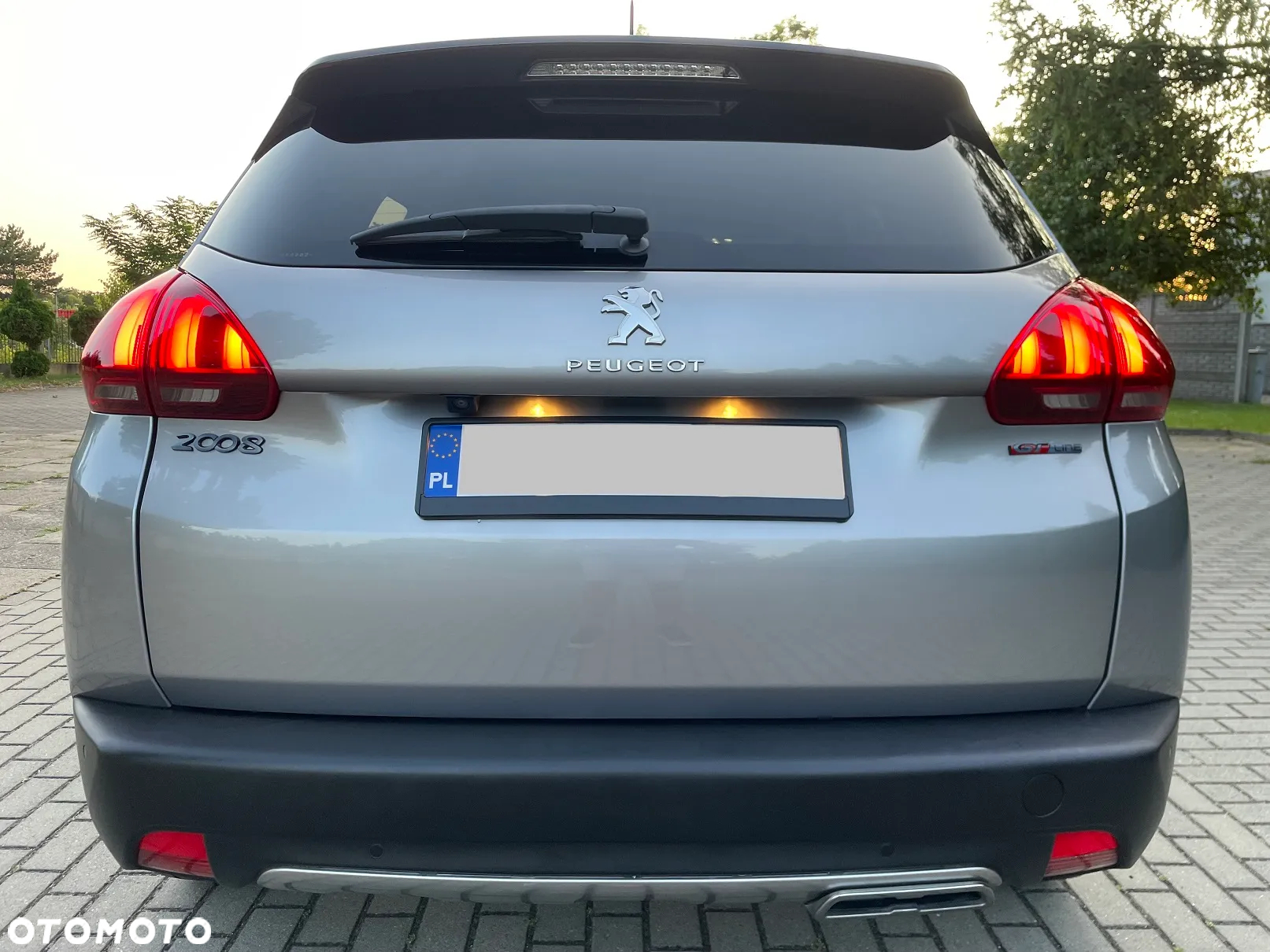 Peugeot 2008 - 13