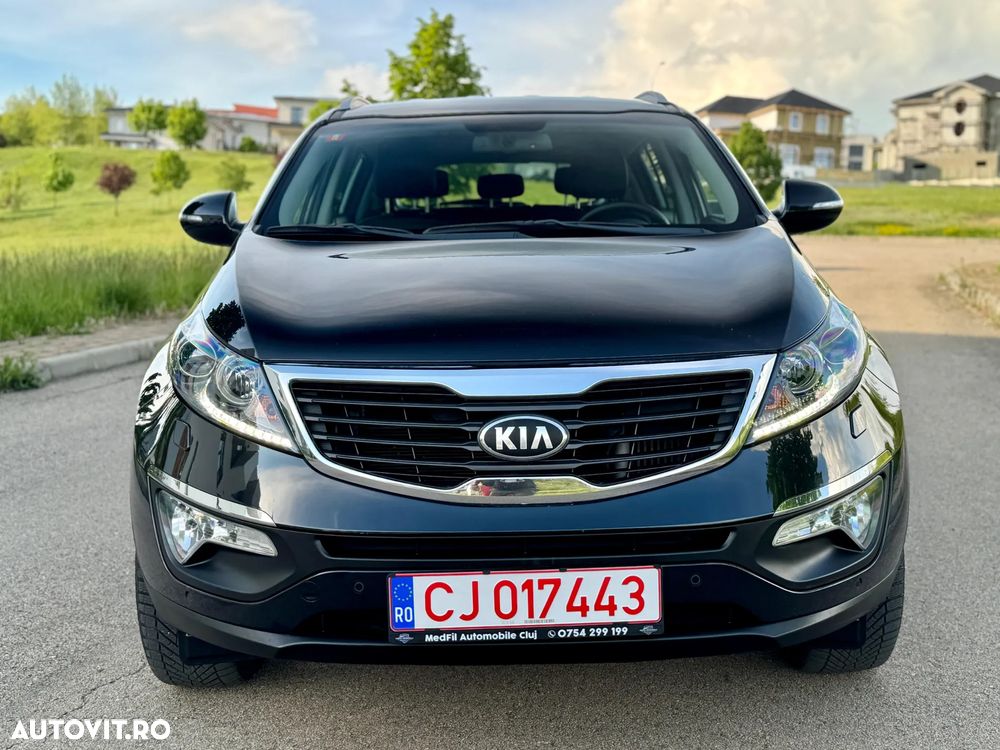 Kia Sportage 2.0 CRDI 4WD Automatik Spirit - 9