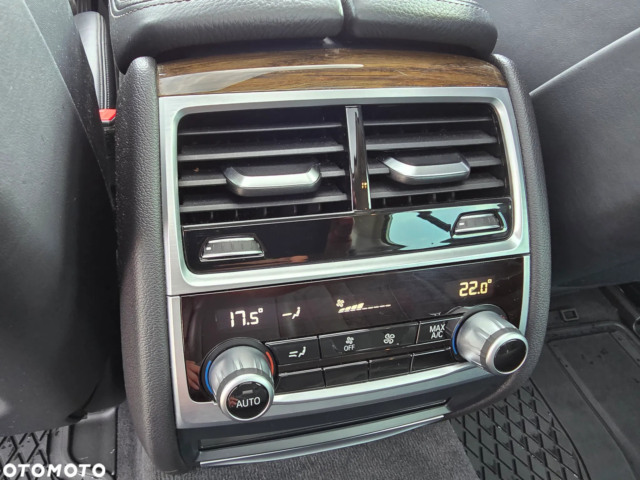 BMW Seria 7 740Li - 22