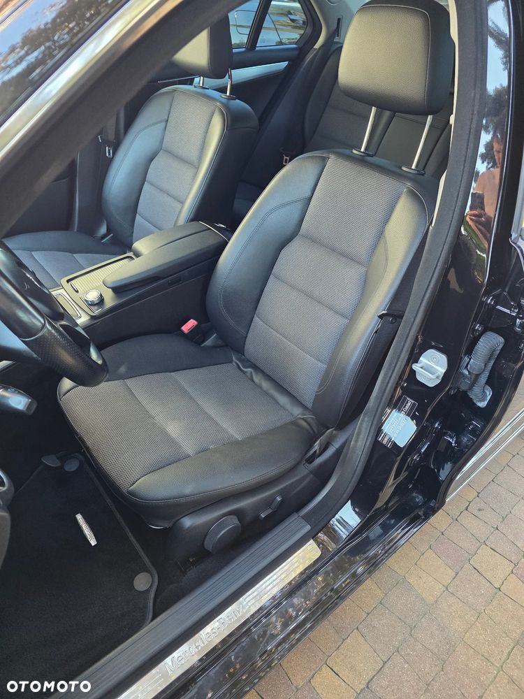 Mercedes-Benz Klasa C 180 BlueEFFICIENCY Avantgarde - 31