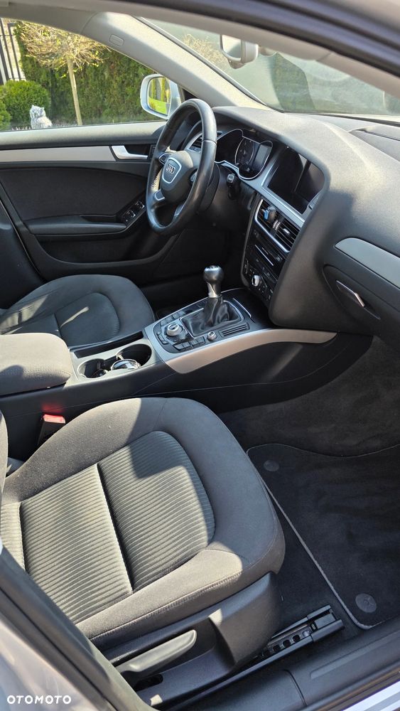 Audi A4 Avant 2.0 TDI DPF Ambiente - 8