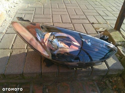 MAZDA 2 II DE 07-14 PRAWA PRZEDNIA LAMPA ORYGINAŁ EUROPA - 1