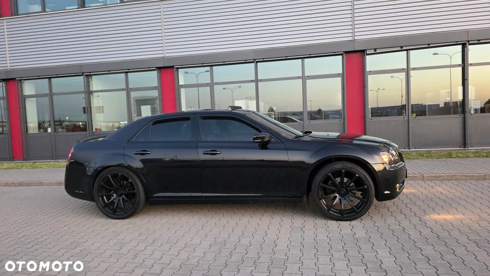 Chrysler 300C - 21