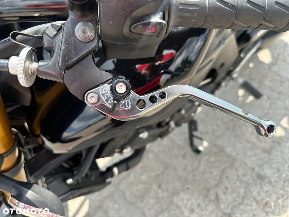 Yamaha FZ8 - 19