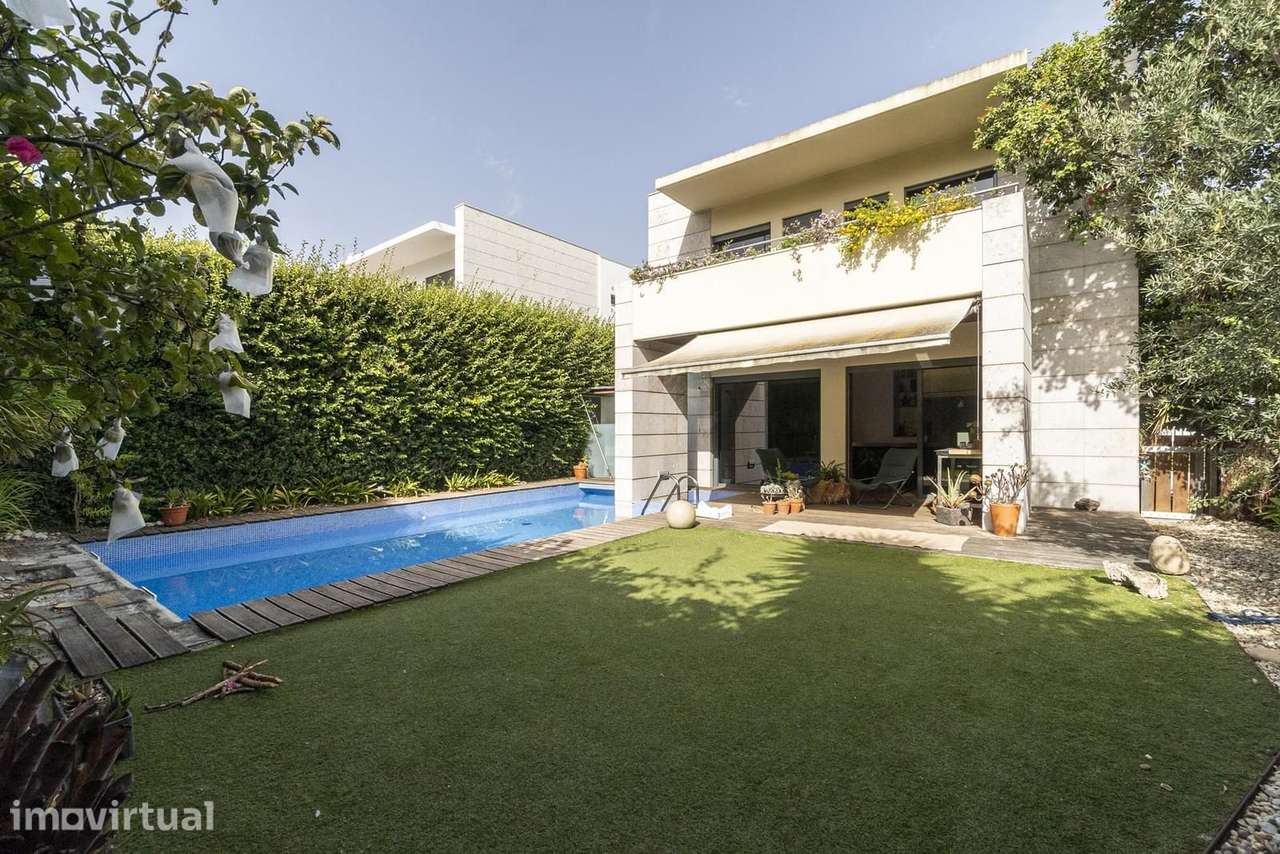 Moradia T5 com piscina, Amoreira (Estoril), Cascais - Grande imagem: 2/57
