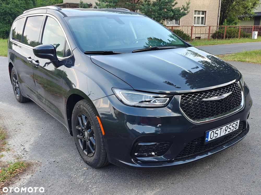 Chrysler Pacifica - 6