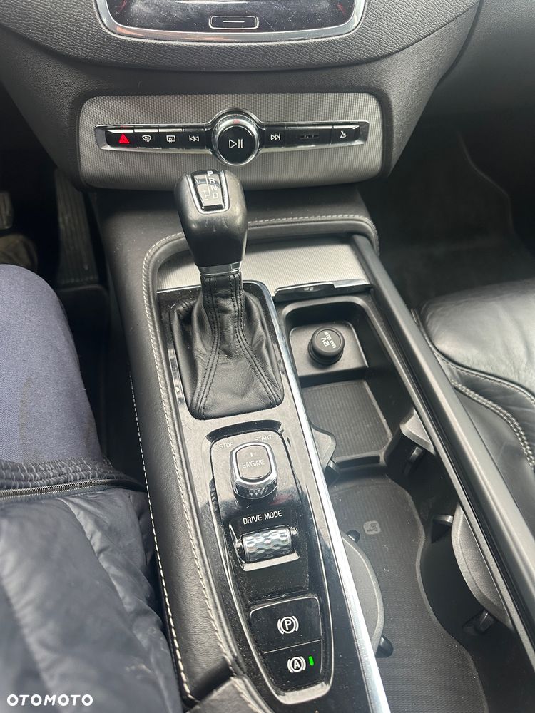 Volvo XC 90 D5 SCR AWD Inscription - 31
