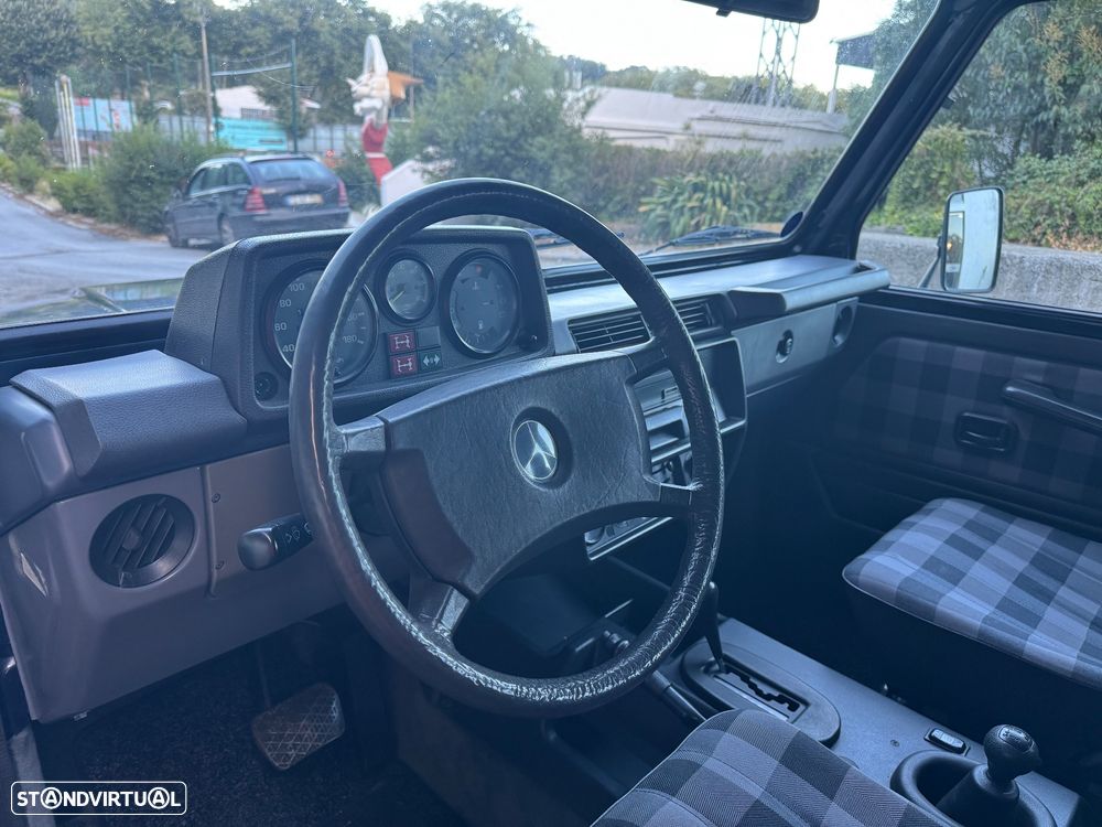 Mercedes-Benz G 300 - 12