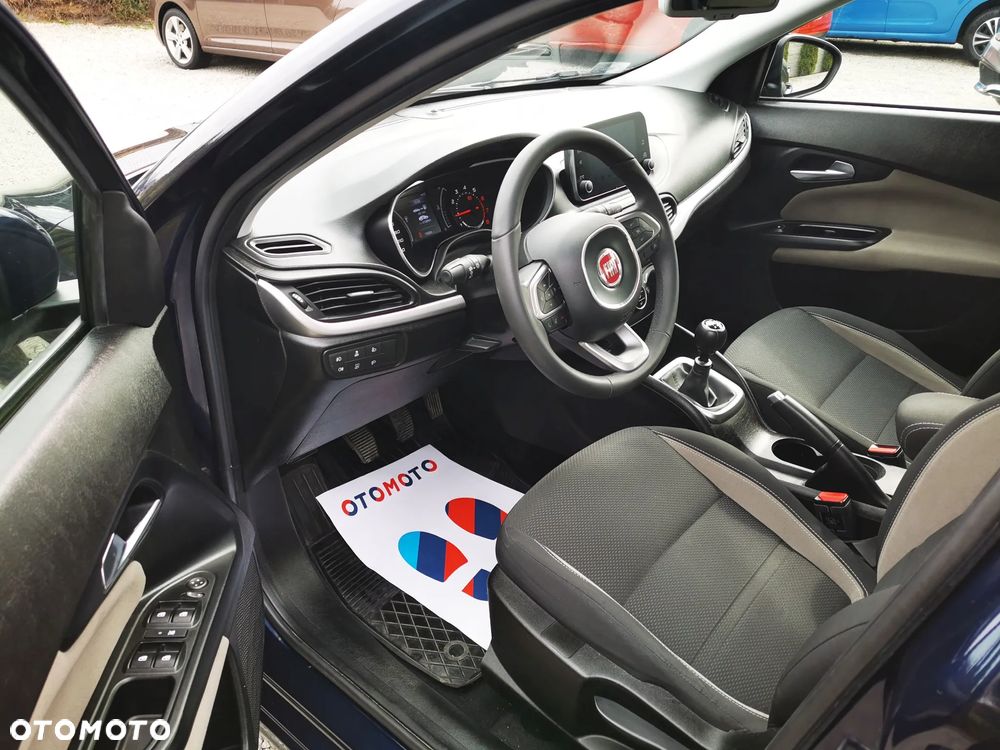 Fiat Tipo 1.4 16V Lounge EU6d - 13