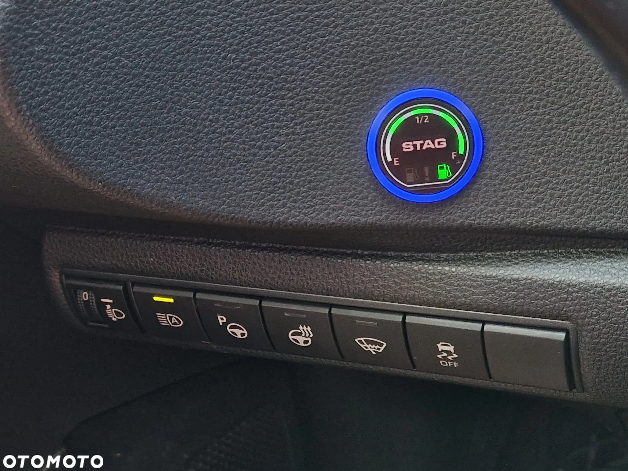 Suzuki Swace 1.8 Hybrid Elegance CVT - 25