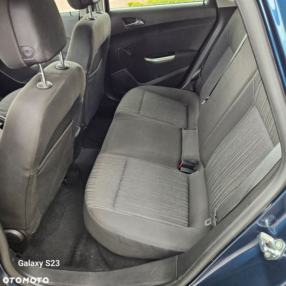 Opel Astra 1.6 Design Edition - 19