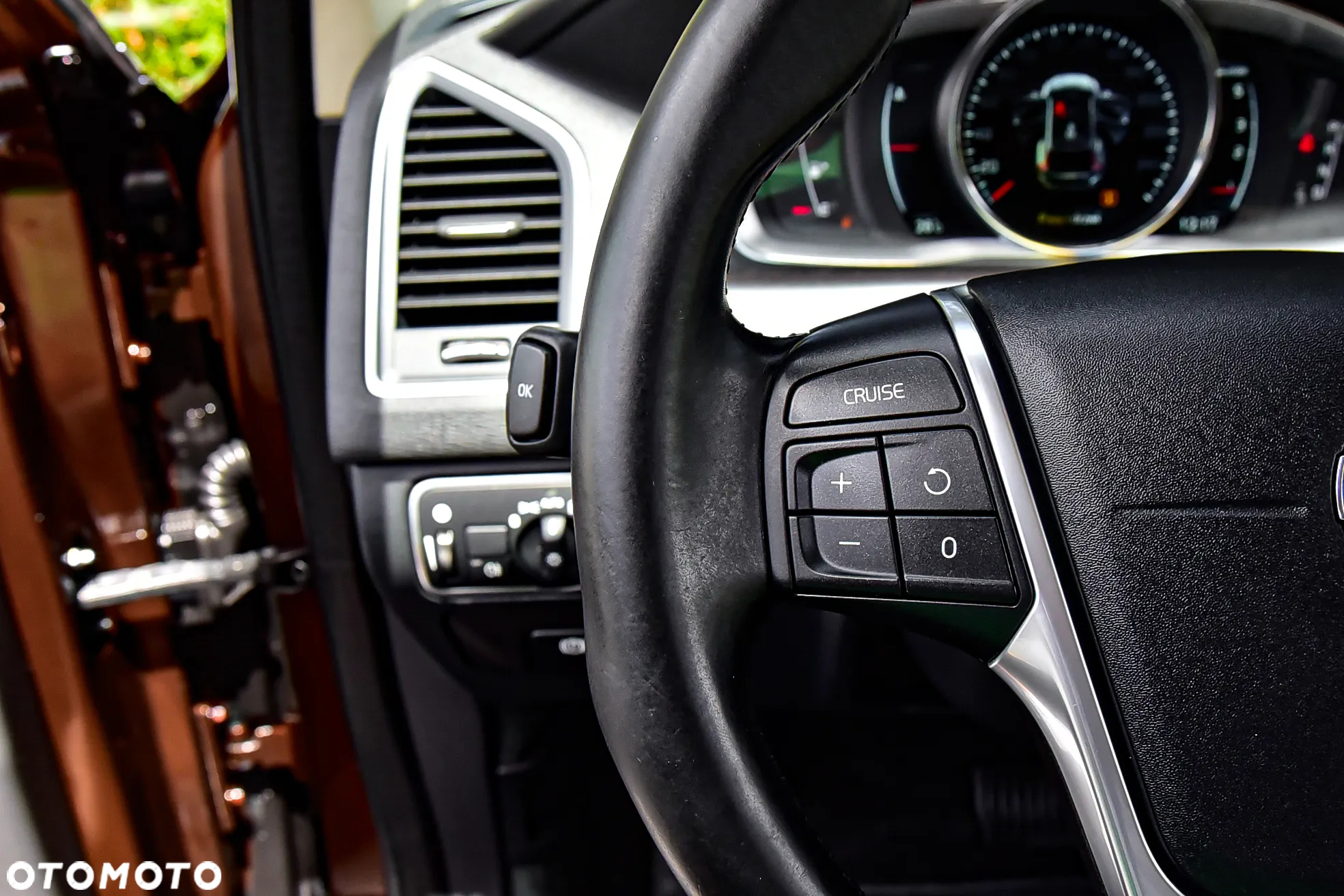 Volvo XC 60 D4 Geartronic Summum - 19