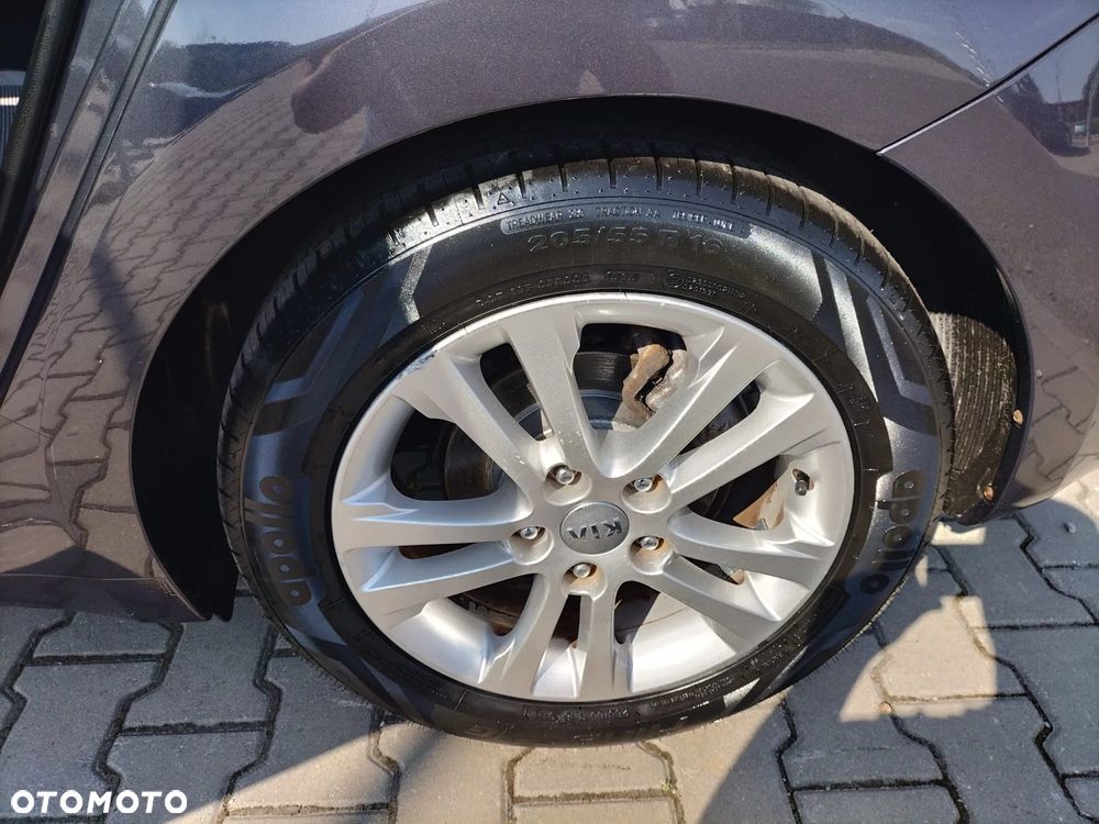 Kia Ceed 1.6 CRDi 128 Platinum Edition - 37