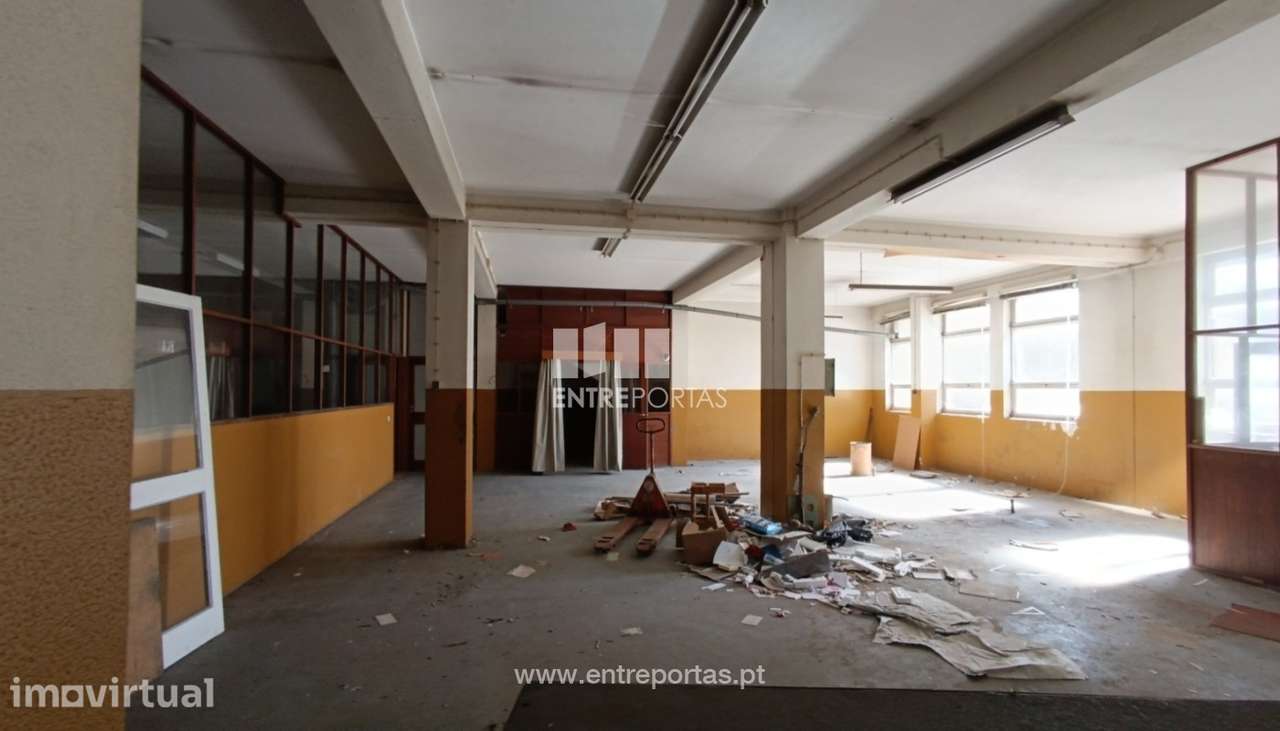 Venda de Armazém Industrial c/1400m2 na Póvoa de Varzim - Grande imagem: 2/11
