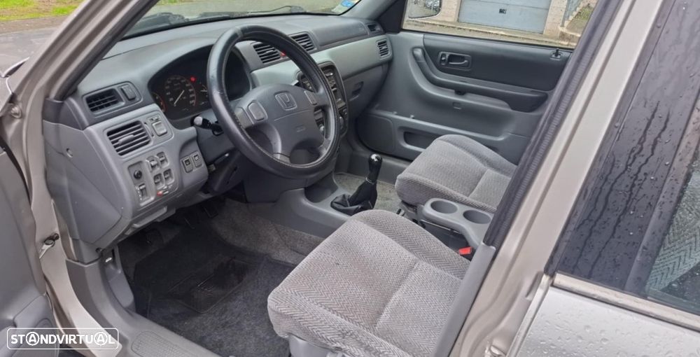 Honda CR-V 2.0 ES - 11