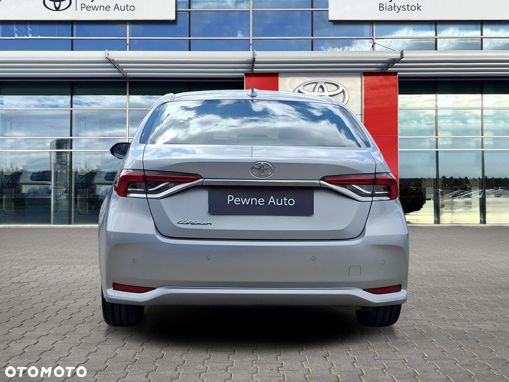 Toyota Corolla - 4
