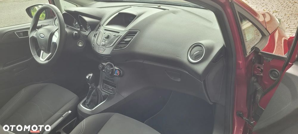 Ford Fiesta - 22