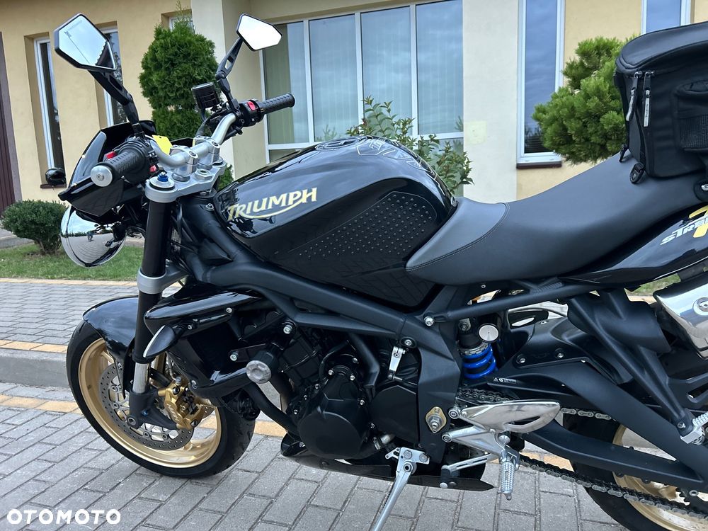 Triumph Street Triple - 23