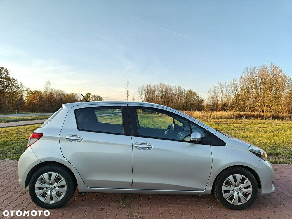 Toyota Yaris - 6