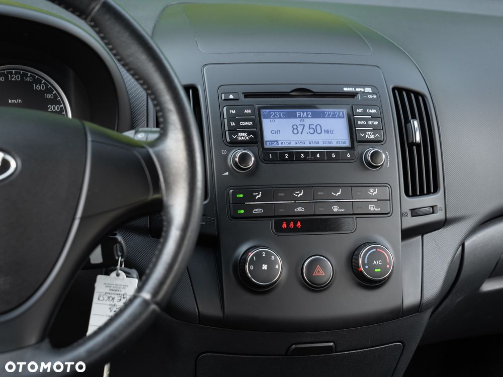 Hyundai i30 1.4 Blue Comfort - 32