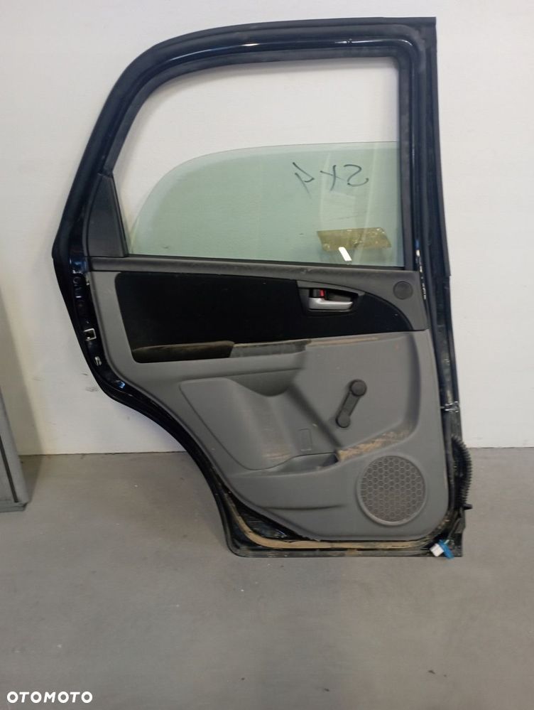 SUZUKI SX4 DRZWI LEWE TYŁ TYLNE GOŁE - 2