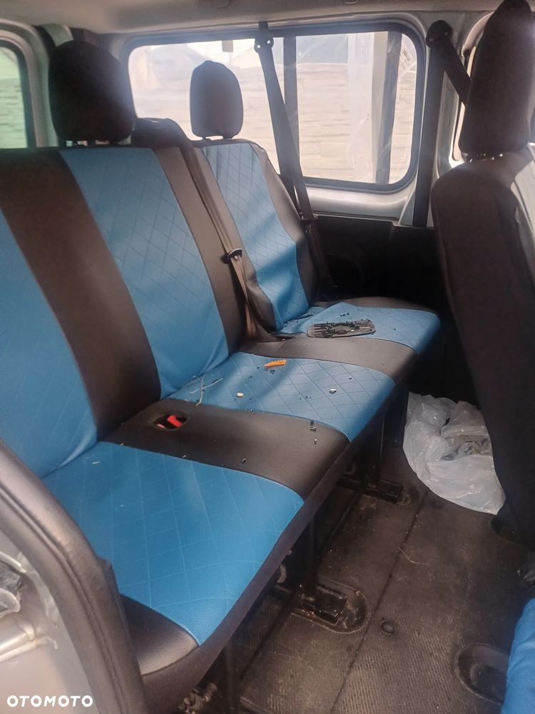 Renault Trafic - 14