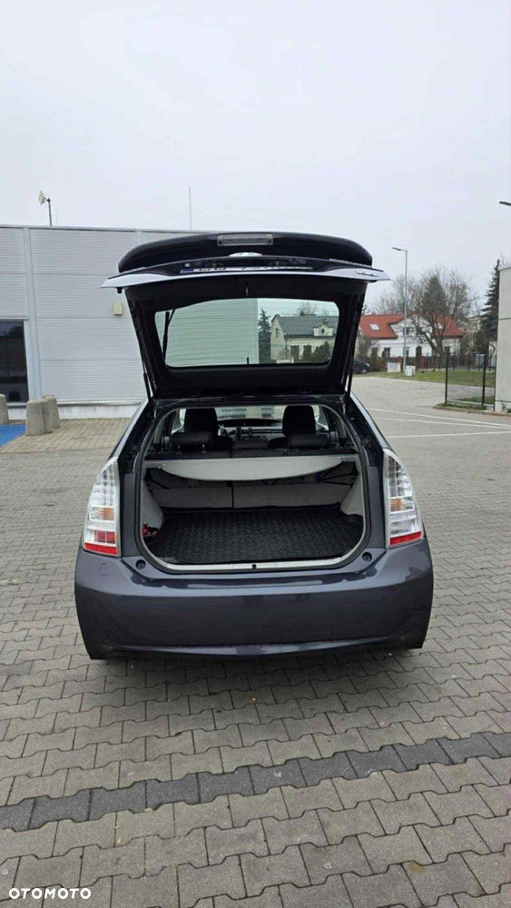 Toyota Prius - 9