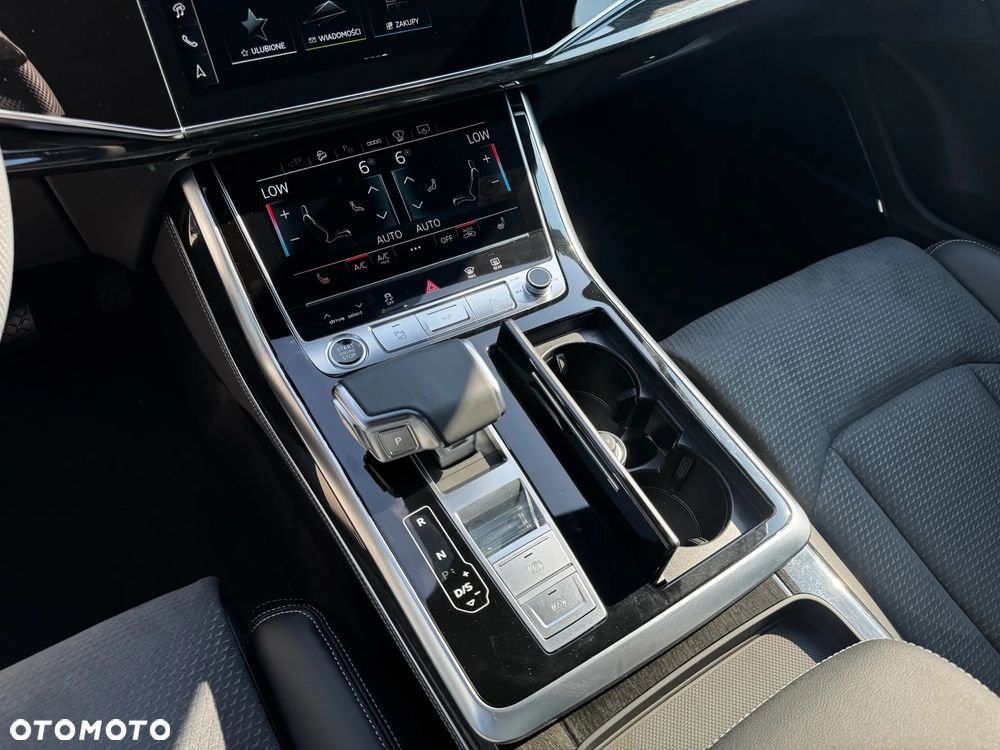 Audi Q7 TFSI e PHEV 290 kW Quattro S Line Tiptr - 28