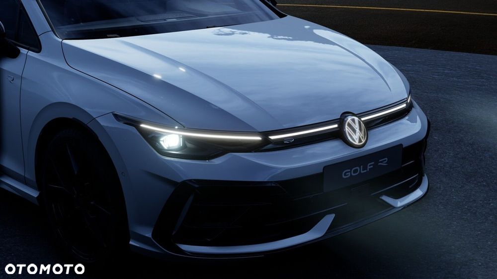 Volkswagen Golf Variant - 13