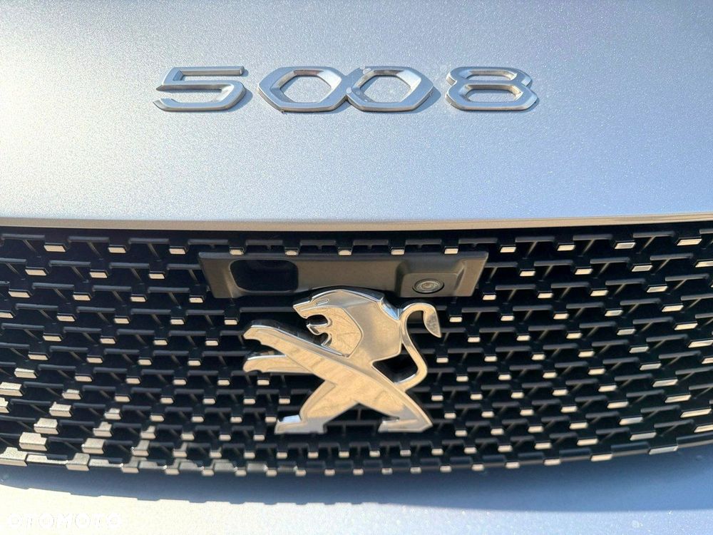 Peugeot 5008 - 10