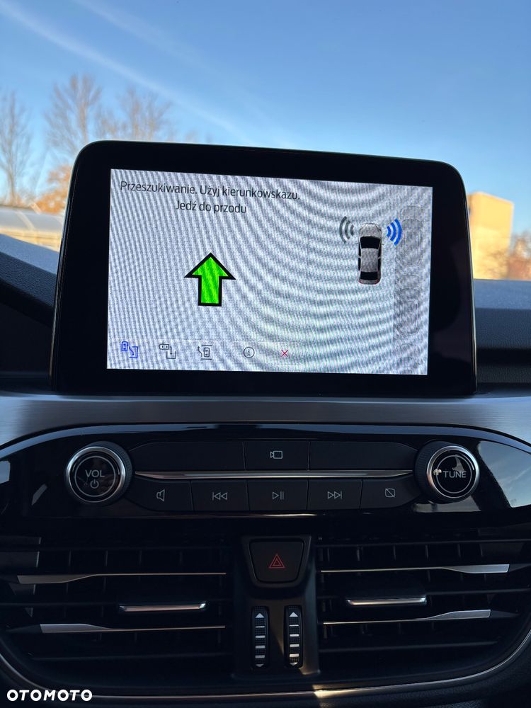 Ford Kuga 2.5 FHEV FWD Titanium - 19