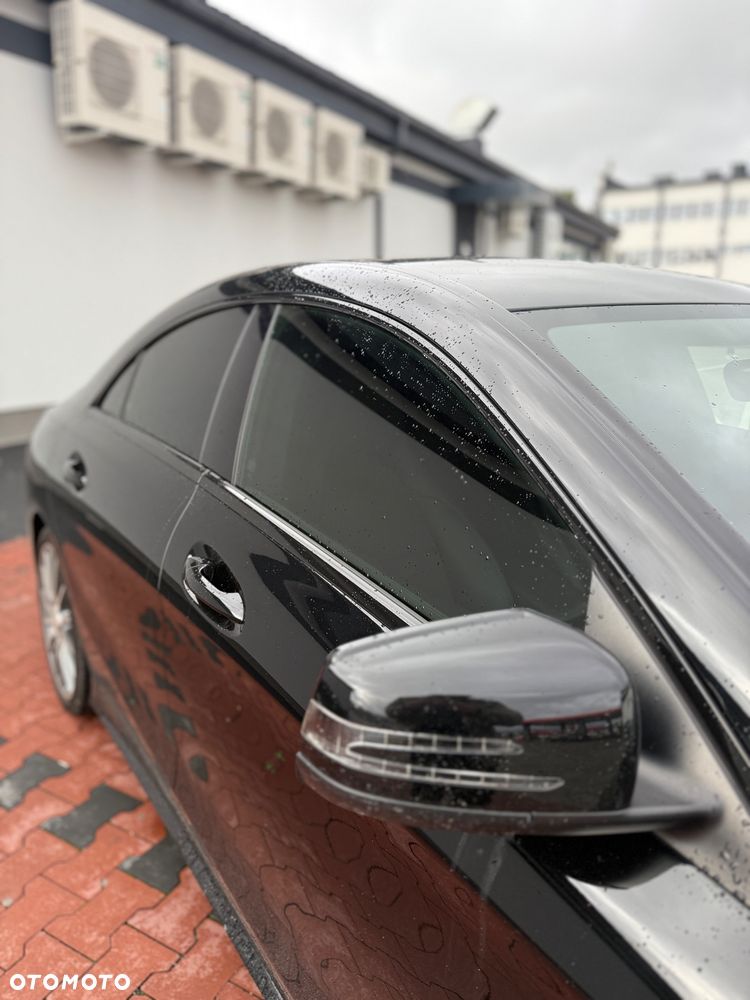 Mercedes-Benz CLA 180 AMG Line - 7