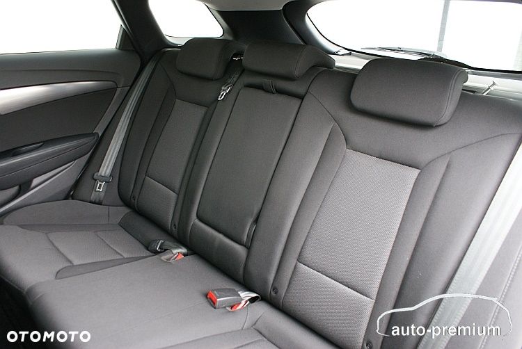 Hyundai i40 1.6 GDI Comfort + - 25