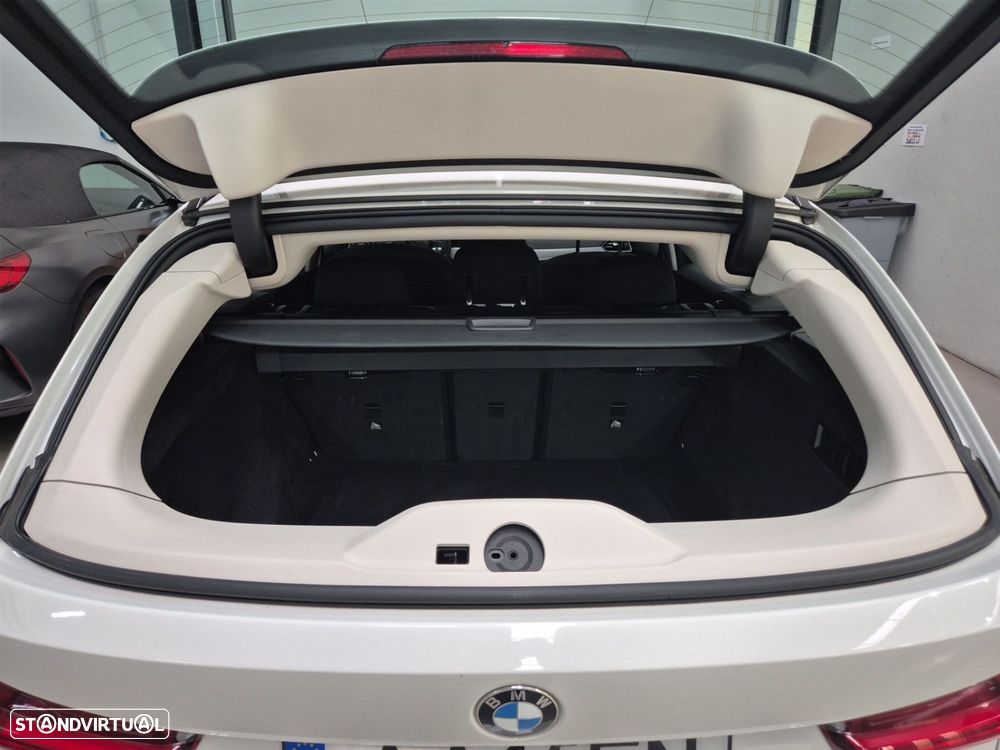 BMW 318 d Touring - 35