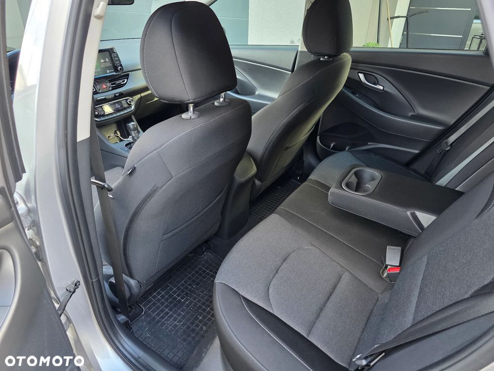 Hyundai i30 1.0 T-GDI Smart DCT - 11