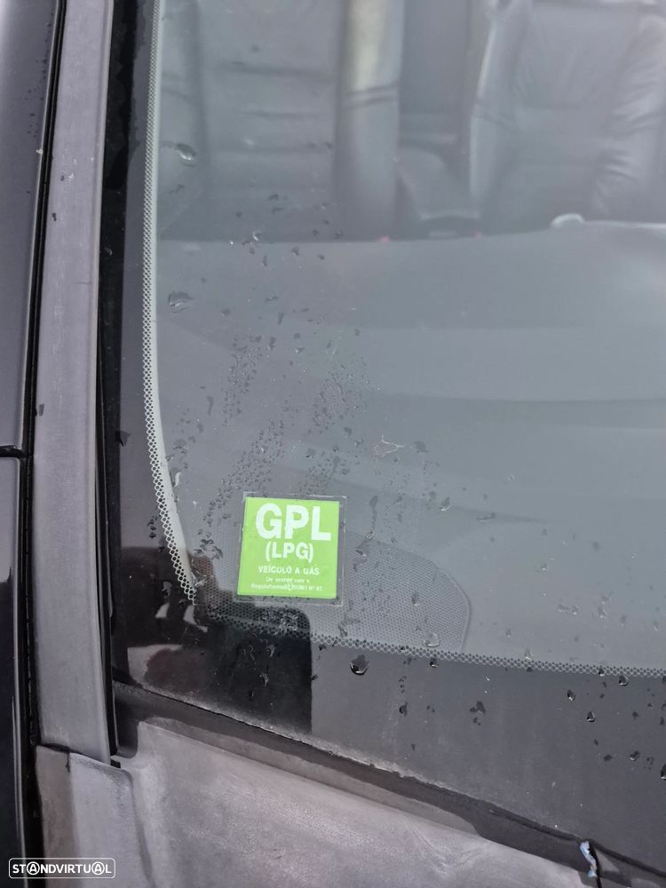 Honda Civic 1.8 ES - 7