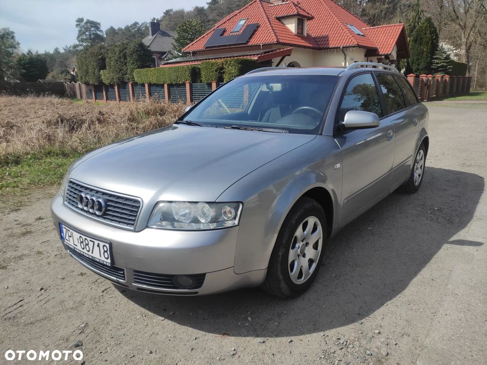 Audi A4 Avant - 1
