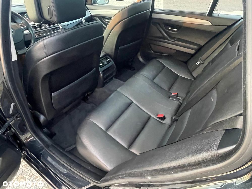 BMW Seria 5 520d Blue Performance - 14