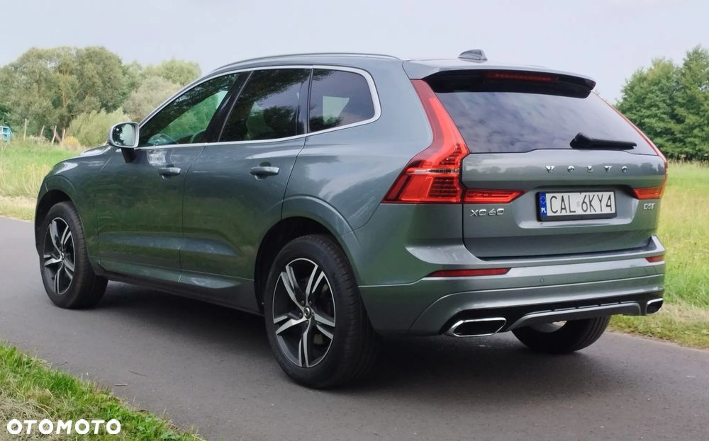 Volvo XC 60 D5 SCR AWD R-Design - 8