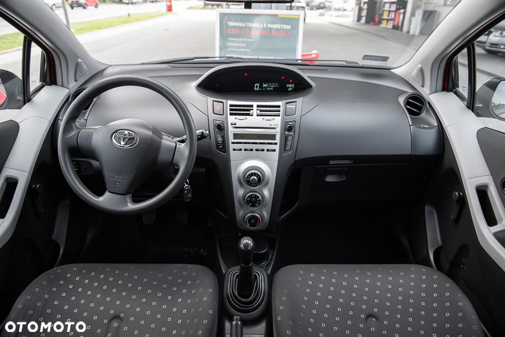Toyota Yaris 1.4 D-4D Sol - 19