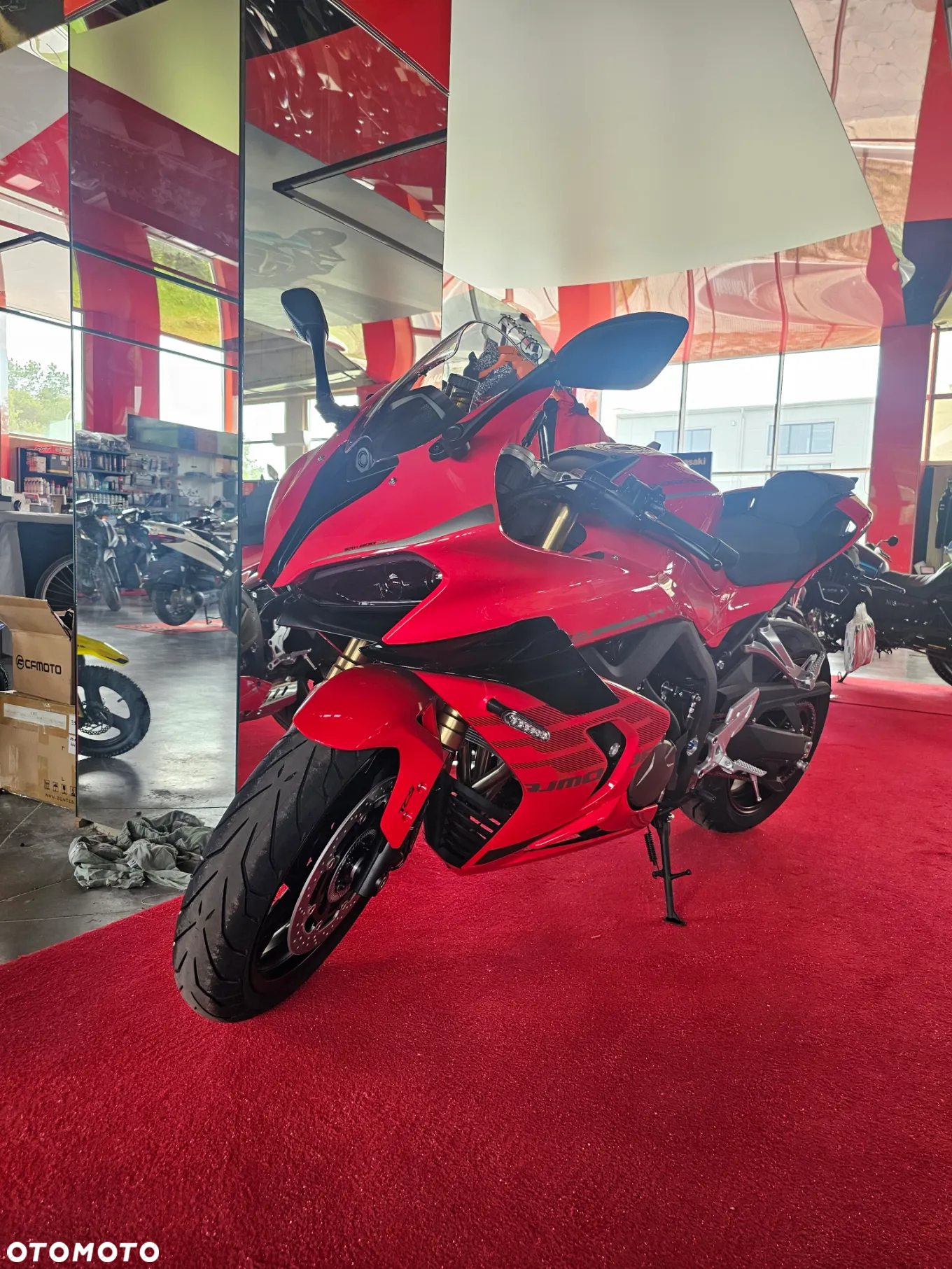 QJMOTOR SRK 800RR - 2