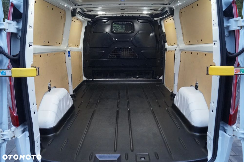 Ford Transit Custom - 17