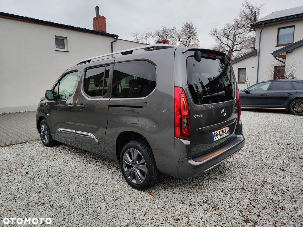 Toyota Proace City Verso 1.2 D-4T Family - 1