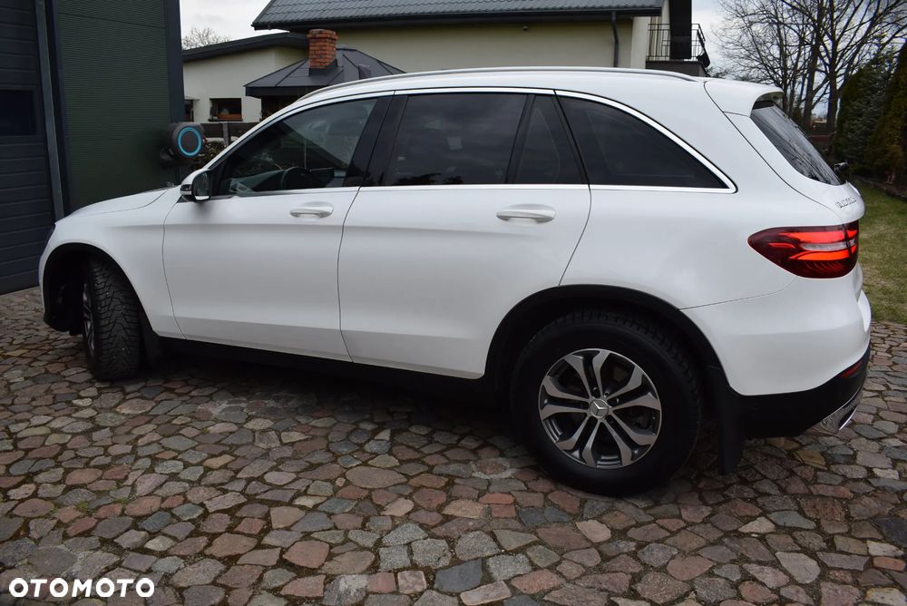 Mercedes-Benz GLC - 9